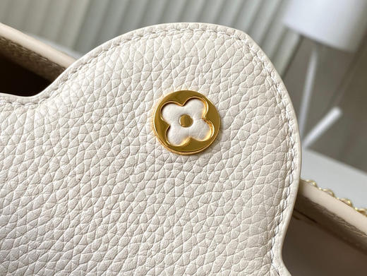 秋冬特惠💰1850 渠道级LV 新品 te级LV 动态芯片 M25461/M48865杏黄拼奶白珍珠花朵款 商品图6