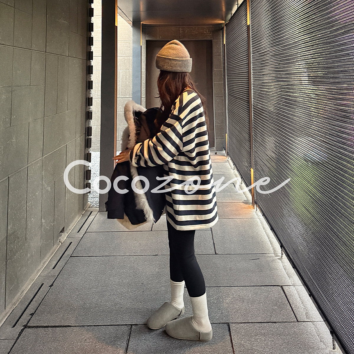 COCO ZONE 刘 一一“叠穿公式”100棉条纹圆领长袖T恤 CD1A1699