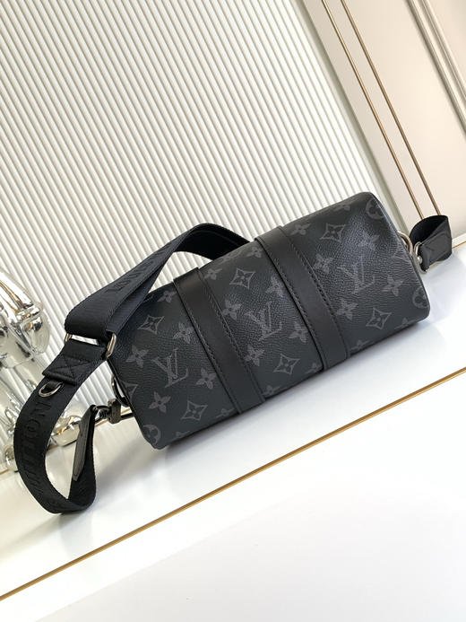 秋冬特惠💰1250 渠道级LV【全钢五金 原厂皮MB163c01变码芯片】te级LV 全套包装 M46271黑花 本款Keepall 25 手袋 商品图3
