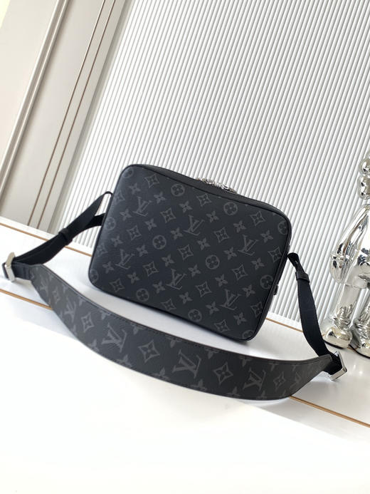 秋冬特惠💰1290 渠道级LV【全钢五金 MB163c01变码芯片】te级LV 全套包装 M30233黑花 OUTDOOR 小号邮差包 商品图2