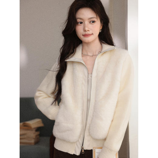 鹿向南「简绒卓然」设计感杏色短毛毛外套女秋冬气质高级立领上衣 商品图3