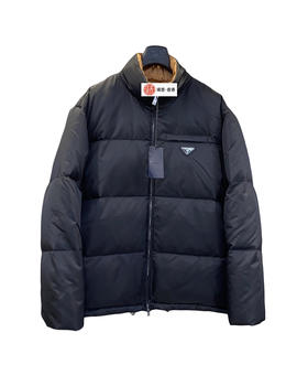 男款三角标立领羽绒服he020