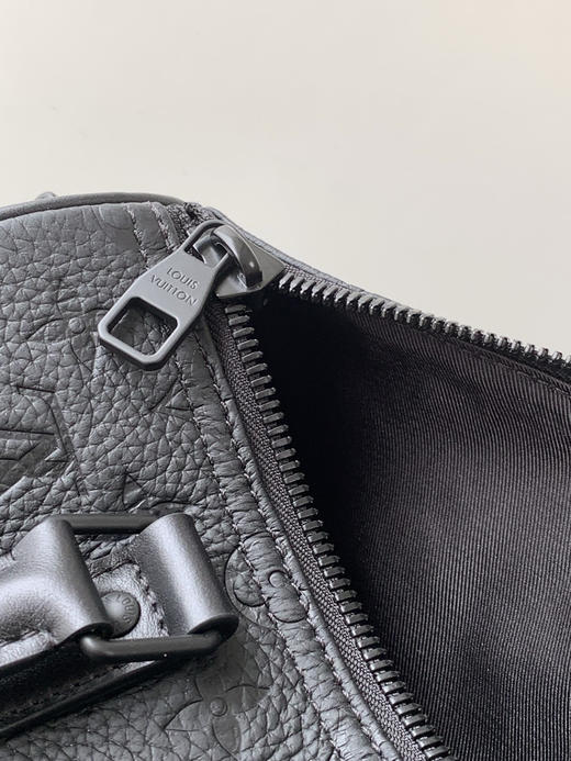 秋冬特惠💰1290 渠道级LV【全钢五金 MB163c01变码芯片】te级LV 全套包装 M20900压花黑 Keepall 系列 商品图8