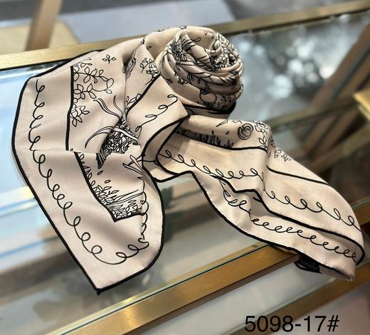 优品堂【清秀高雅】桑蚕丝90x90方巾 商品图11