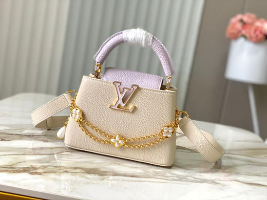 秋冬特惠💰1750 渠道级LV 新品 te级LV 动态芯片 M15117/M48865浅紫拼奶白珍珠花朵款 商品图0