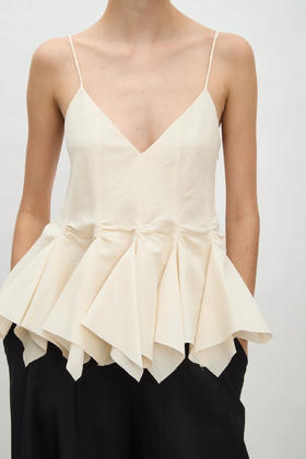 Ashlyn 25AW 奶油色Leona交窬吊带上衣