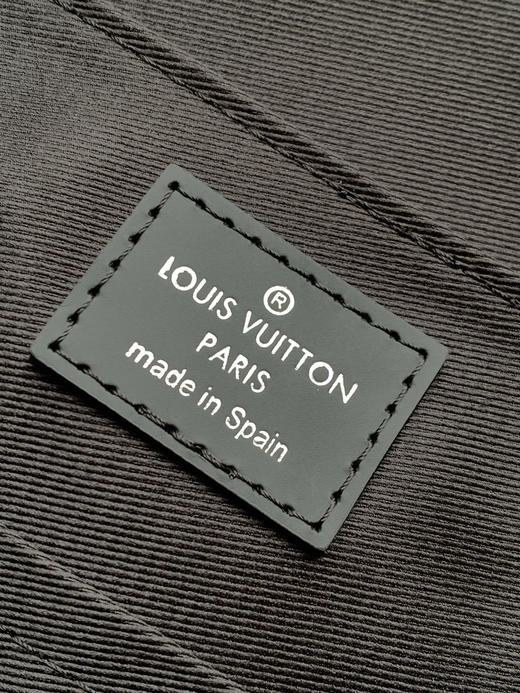 秋冬特惠💰1170 渠道级LV【全钢五金 MB163c01变码芯片】te级LV 全套包装 M46255黑花 本款 District 小号邮差包 商品图8