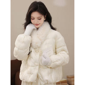 鹿向南「冬日手书」90白鸭绒杏色羽绒服女冬季中式提花高级短外套