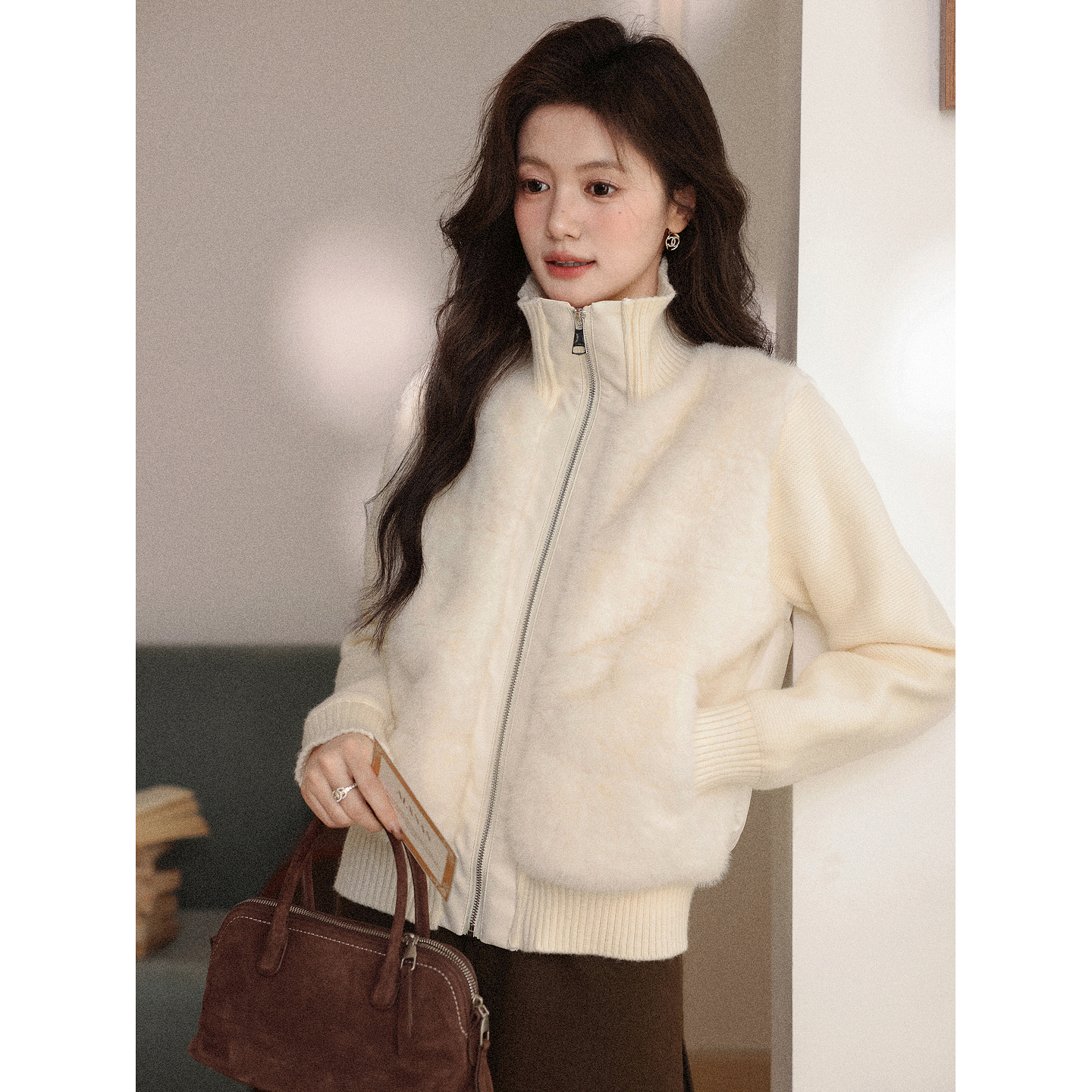 鹿向南「简绒卓然」设计感杏色短毛毛外套女秋冬气质高级立领上衣