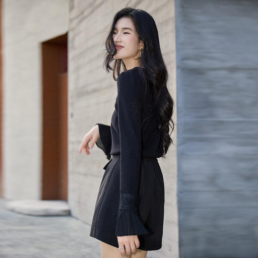 奢姿大码女装2025冬季时尚蕾丝设计圆领针织衫胖妹妹气质减龄上衣9954194370 商品图3