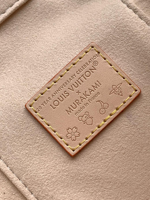 秋冬特惠💰1330 渠道级LV【全钢五金 MB163c01变码芯片】te级LV 全套包装 M13662白三彩 本款 Vanity Pouch 手袋 商品图8