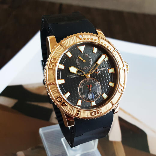 【95新】Ulysse Nardin雅典266-33自动机机芯日期显示、动储显示42mm（男款）潜水系列18k玫瑰金/单向旋转玫瑰金刻度表圈141125MC02 商品图3