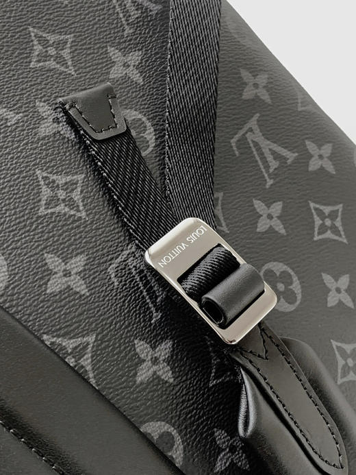 秋冬特惠💰1450 渠道级LV【全钢五金 MB163c01变码芯片】te级LV 全套包装 M43186黑花 风格休闲而精致，此款Apollo双肩包 商品图6