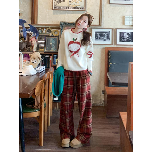 <曾小咸推荐>现货秒杀 ！微信超特价！韩系红格纹直筒休闲裤 日常209.99 立减110 秒杀99.99！！ 商品图3