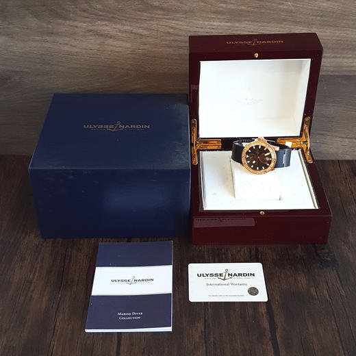 【95新】Ulysse Nardin雅典266-33自动机机芯日期显示、动储显示42mm（男款）潜水系列18k玫瑰金/单向旋转玫瑰金刻度表圈141125MC02 商品图1