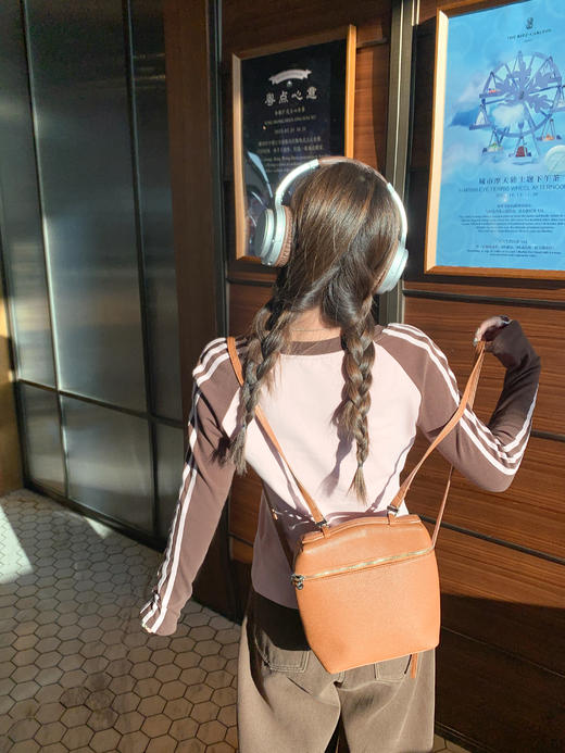 <曾小咸推荐> 美式v领拼接粉色长袖t恤 日常139.99 立减80 秒杀59.99！！ 商品图6