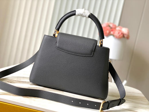 秋冬特惠💰1850 渠道级LV 新品 te级LV 动态芯片 M13714/M48865黑拼樱桃链条 本款Capucines手袋 商品图2