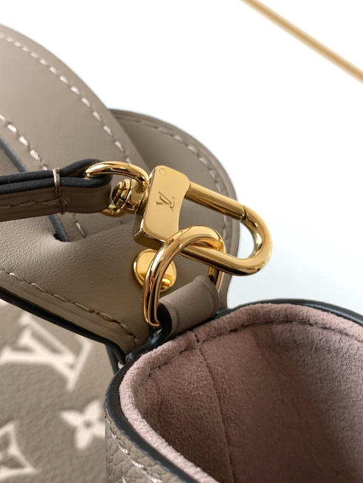 秋冬特惠💰1290 渠道级LV【全钢五金 MB163c01变码芯片】te级 全套包装 M13045大象灰压印 本款All In BB手袋 商品图4