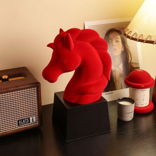 贝汉美创意植绒红色马头摆件办公室桌面装饰品小众艺术马年吉祥物 商品图2