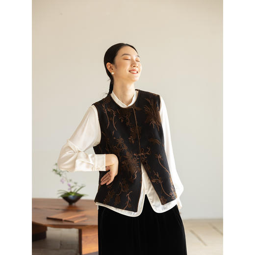 牧衣游原创 进口菊提花毛呢马夹 限量福利款 静心澜不支持会员折 商品图1