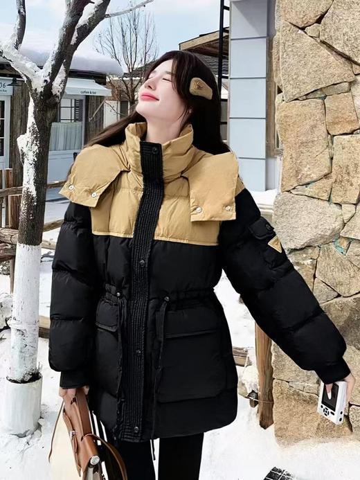 这款超推荐！！品质超好【羽绒服】撞色拼接连帽收腰中款羽绒服-喜出 商品图4