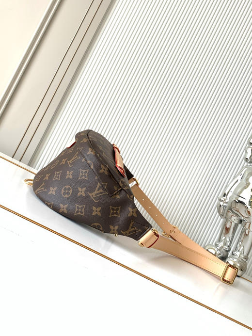 秋冬特惠💰1160 渠道级LV【全钢五金 变码芯片】te级LV 全套包装 M43644老花 男士腰包斜挎包 商品图1