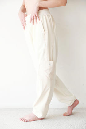 降落伞工装裤，瑜伽训练长裤。侧边小标松紧腰加绒卫裤C112458