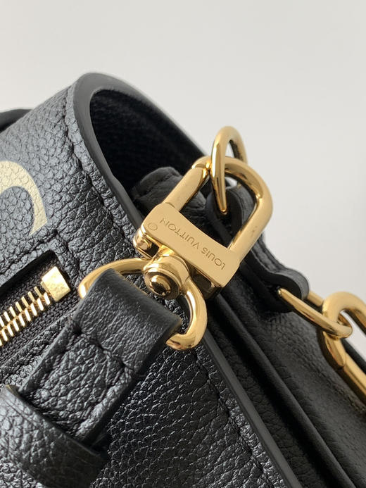 秋冬特惠💰1550 渠道级LV【全钢五金 MB163c01变码芯片】te级LV 全套包装 M46596黑色丝印  本款Pochette Métis East West手袋 商品图5