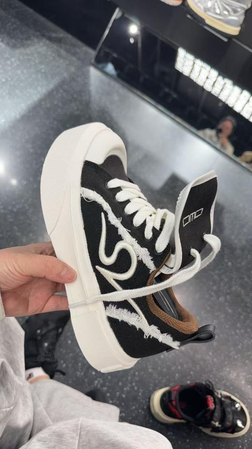 安踏 SV OWO大头鞋女款帆布鞋122548008VS【库存有限，如无货将做退款，介意慎拍！】 商品图0