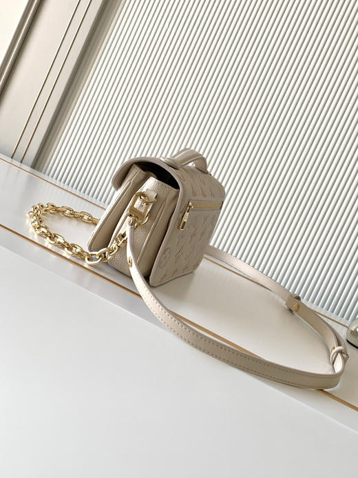 秋冬特惠💰1600 渠道级LV【全钢五金 MB163c01变码芯片】te级LV 全套包装 M25682 本款Pochette Métis East West 手袋 商品图1