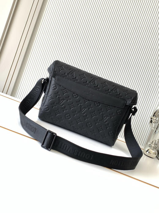 秋冬特惠💰1350 渠道级LV【全钢五金 MB163c01变码芯片】teLV 全套包装 M25121全皮压花 本款Voyager小号邮差包 商品图2