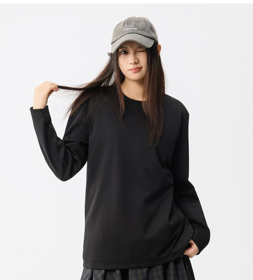 J.S.WANGZI  连帽轻薄鹅绒卫衣 JS5663  圆领轻薄鹅绒卫衣 JS5662 男女同款，无性别穿搭；90%绒子含量，锁温保暖；三色可选；高密舒适面料； 商品图14