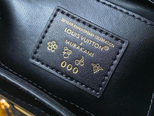 秋冬特惠💰1850 渠道级LV 新品 te级LV 动态芯片 M13714/M48865黑拼樱桃链条 本款Capucines手袋 商品图7