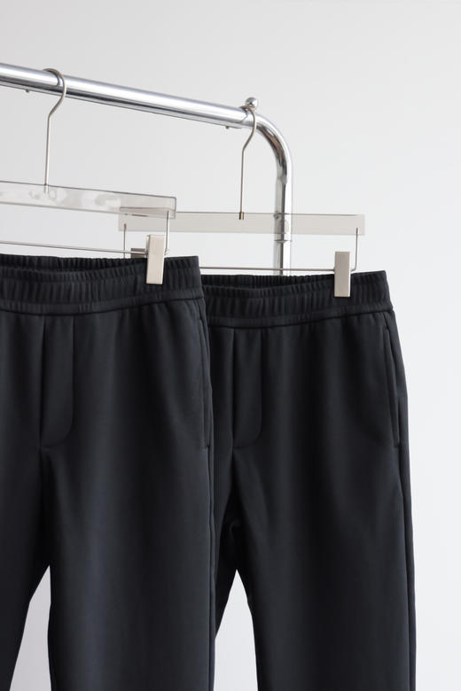 M0nc1er 秋冬厚款水貂绒小直筒长裤 休闲卫裤 WK843 商品图3