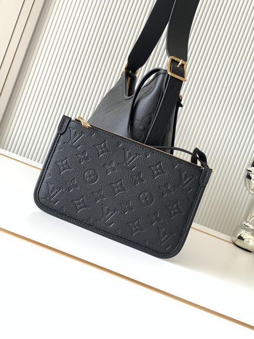 秋冬特惠💰1490 渠道级LV【全钢五金 MB163c01变码芯片】te级LV 全套包装 M46288黑 本款CarryAll 小号手袋 商品图3