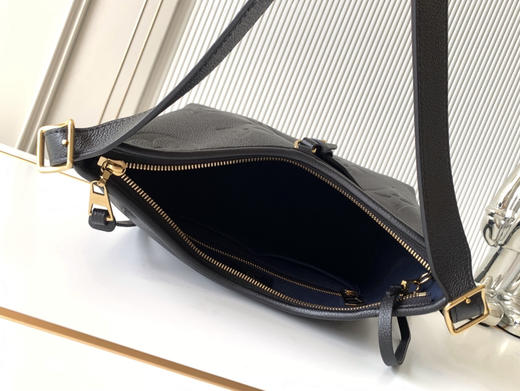 秋冬特惠💰1490 渠道级LV【全钢五金 MB163c01变码芯片】te级LV 全套包装 M46288黑 本款CarryAll 小号手袋 商品图7