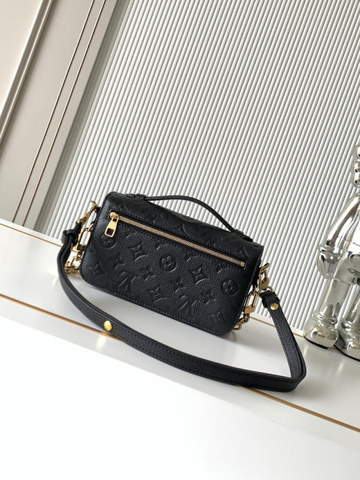 秋冬特惠💰1550 渠道级LV【全钢五金 MB163c01变码芯片】te级LV 全套包装 M46595黑色 本款Pochette Métis East West手袋 商品图2