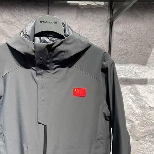 安踏冠军2025冬季男士防泼水冲锋衣轻薄羽绒三合一外套152540622 商品图4