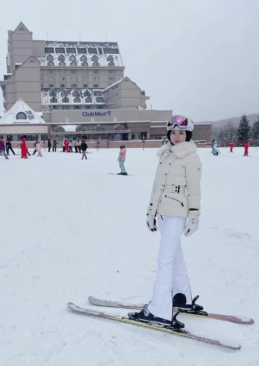 张天爱同款门口超大狐狸毛滑雪服 商品图2