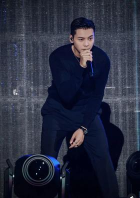 【高品质私服】【陈伟霆同款羊毛衫】进口100%羊毛，纤维细如蚕丝，触感软如云絮！可商务可休闲【无标出货 介意慎拍】WD