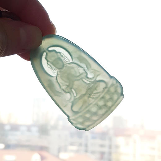 【天然正品】A货翡翠天然无杂裂冰种绿色观音翡翠（平安、吉祥）吊坠项链55.8*35.1*5.0MM（皆取最大值）男士、中性131125NJM41特价：1280 商品图2