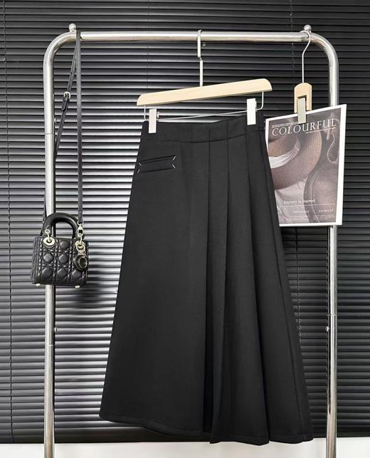 冬季软糯厚款遮胯显瘦百褶智性半身裙 商品图12