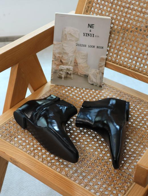 小牛油|极简方头内增高短靴 商品图5