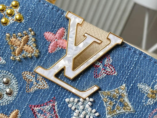 秋冬特惠💰1680 渠道级LV 新品 te级LV 动态芯片 M12947/M48865奶白丹宁花朵刺绣款 商品图3