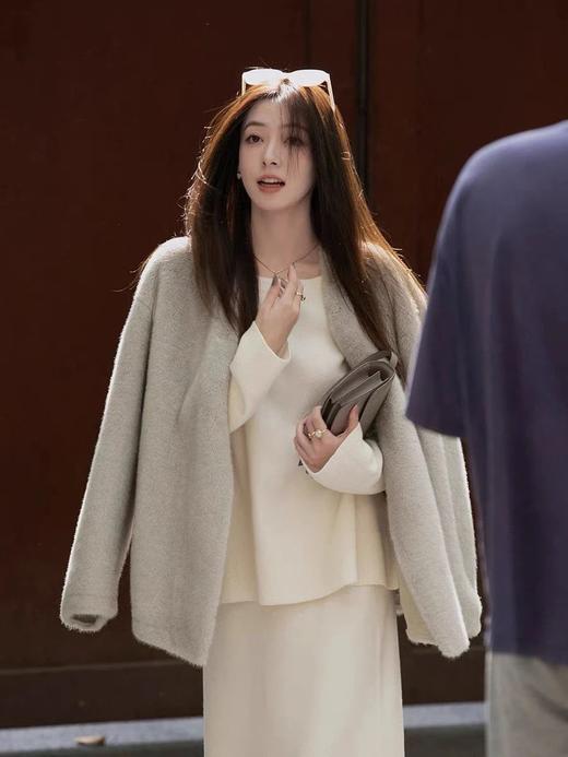 （预售七天发）【高品质私服】【在逃千金欧貂绒外套】丰盈饱满的欧貂绒面料，毛感蓬松~很有分量感，十分保暖蓄温【无标出货 介意慎拍】WD 商品图2