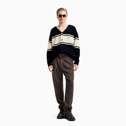 EMPORIO ARMANI 阿玛尼 男士小鹰徽标刺绣初剪羊毛V领针织开衫 深蓝色 EM002310 AF19440 MB343 商品图4
