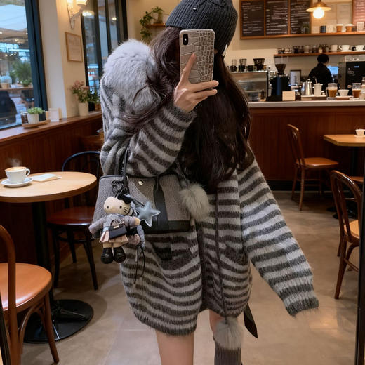 【YW】无忧购韩系学院风条纹连帽针织开衫女装慵懒风毛领外套2748#（截单后3-5天发货） 商品图6