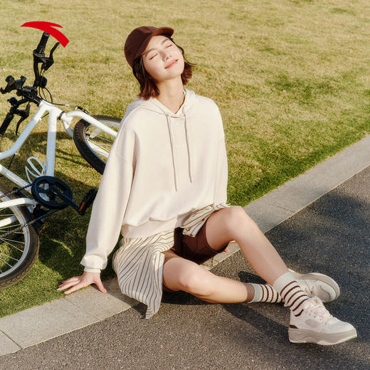 安踏连帽卫衣女装2025冬季新款宽松休闲风套头长袖上衣162538709 商品图1
