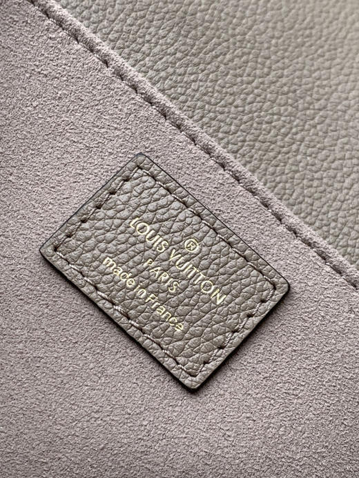 秋冬特惠💰1550 渠道级LV【全钢五金 MB163c01变码芯片】te级LV 全套包装 M23081大象灰 本款Pochette Métis East West手袋 商品图8