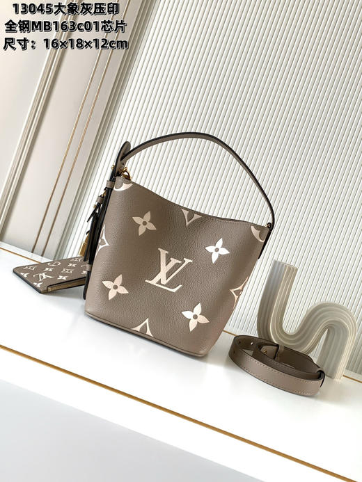 秋冬特惠💰1290 渠道级LV【全钢五金 MB163c01变码芯片】te级 全套包装 M13045大象灰压印 本款All In BB手袋 商品图0